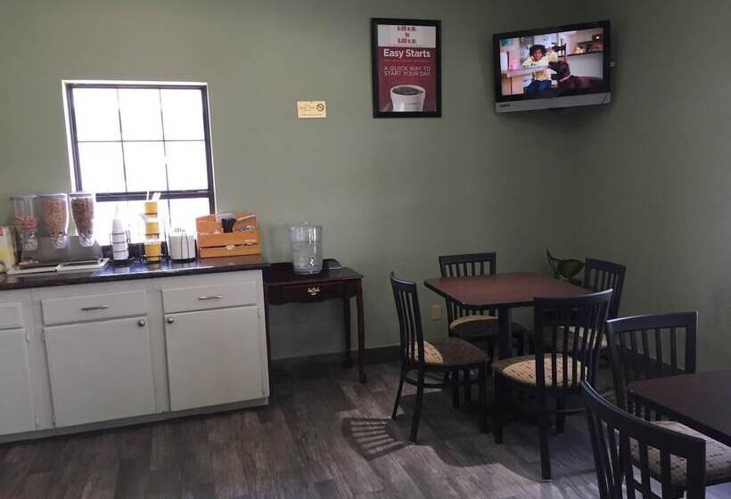 בית מלון כפרי Budget Inn Norman