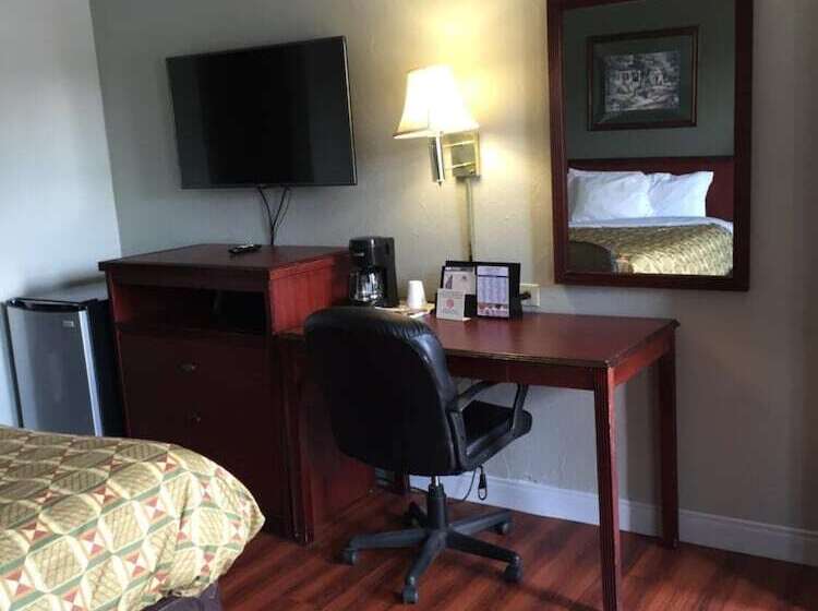 בית מלון כפרי Budget Inn Norman