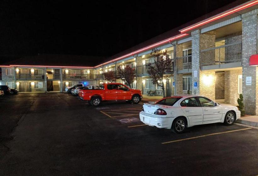 فندق Americas Best Value Inn & Suites Provo