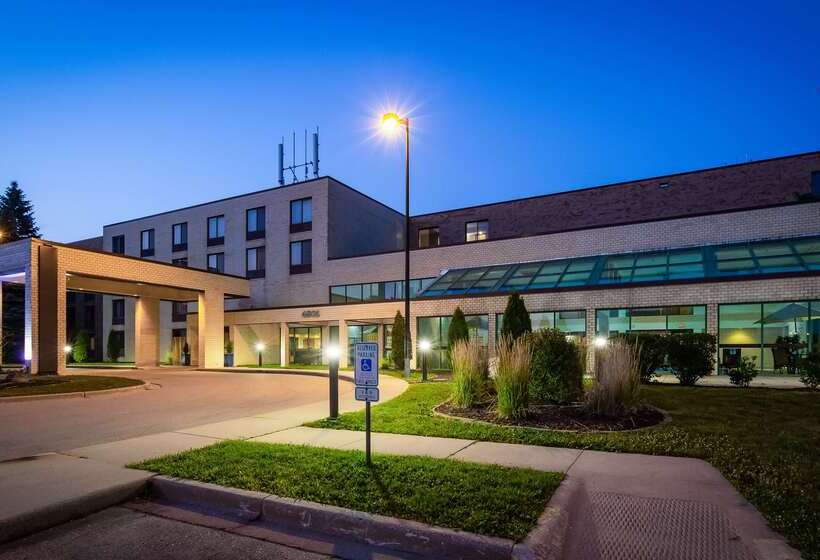 هتل Best Western East Towne Suites