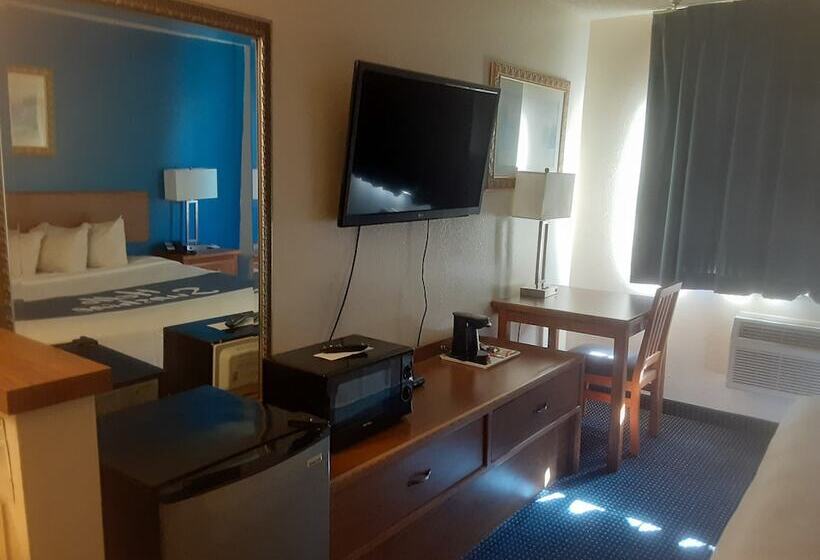 فندق Days Inn By Wyndham Pocatello University Area
