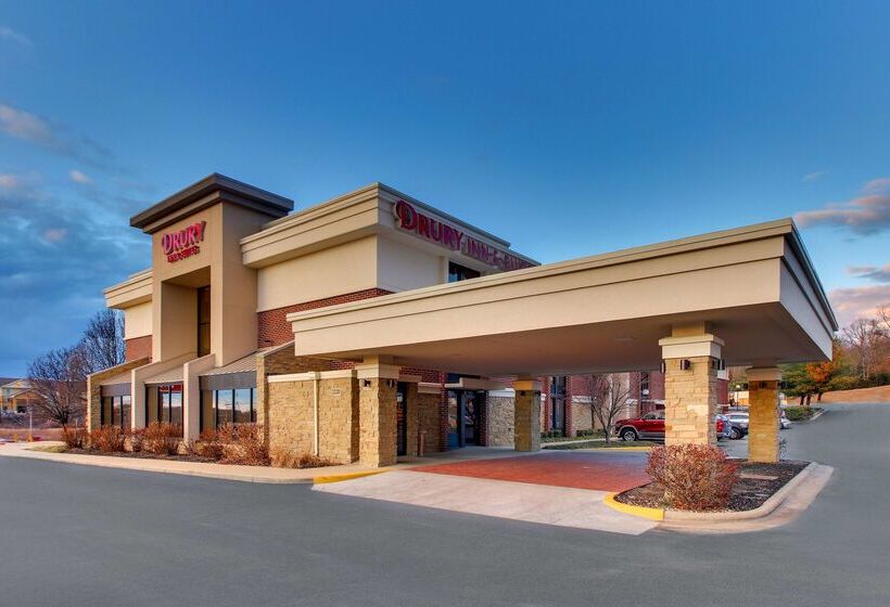 ホテル Drury Inn & Suites Poplar Bluff