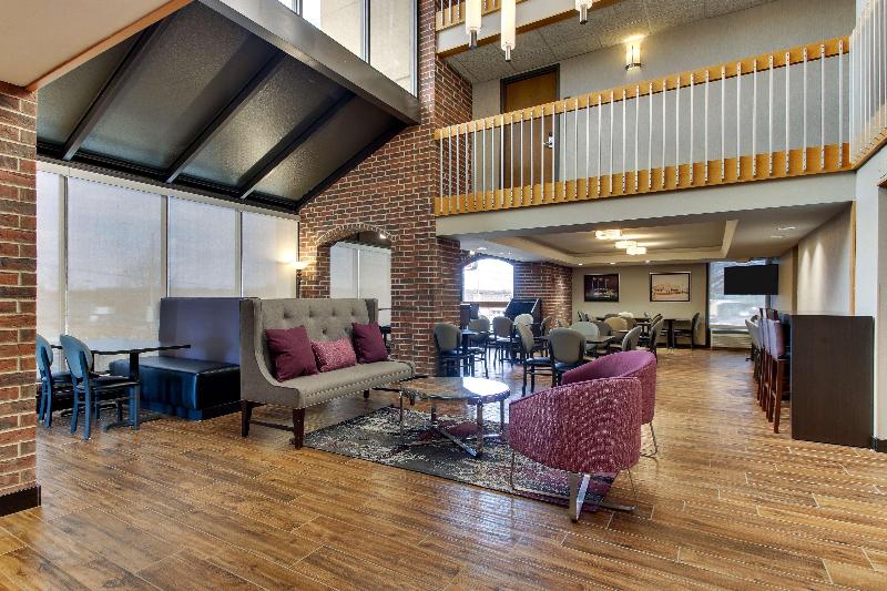 ホテル Drury Inn & Suites Poplar Bluff