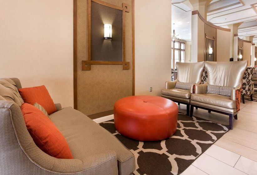 هتل Drury Inn & Suites San Antonio Riverwalk
