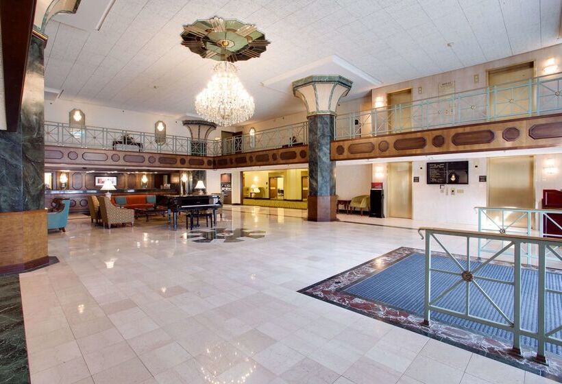 בית מלון כפרי Pear Tree Inn St Louis Convention Center