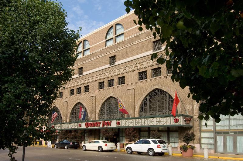 בית מלון כפרי Pear Tree Inn St Louis Convention Center