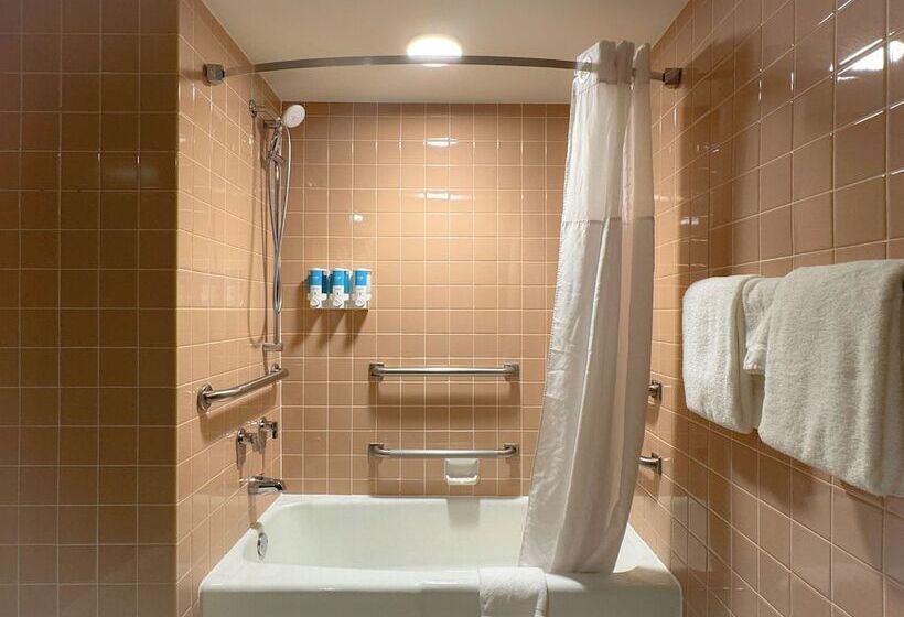 酒店 Heritage Inn & Suites St. Louis/fenton, Trademark By Wyndham