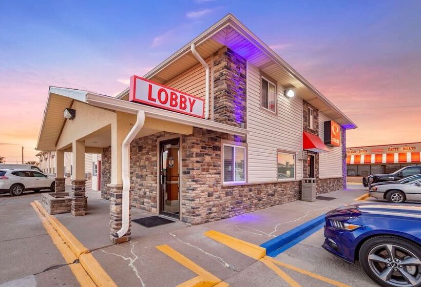 فندق Econo Lodge Hays I 70