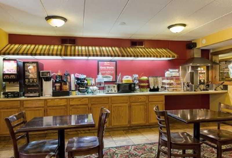 هتل Econo Lodge Mayo Clinic Area