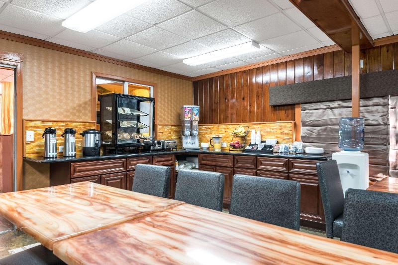 فندق Econo Lodge Rutland City Near Hwy 7