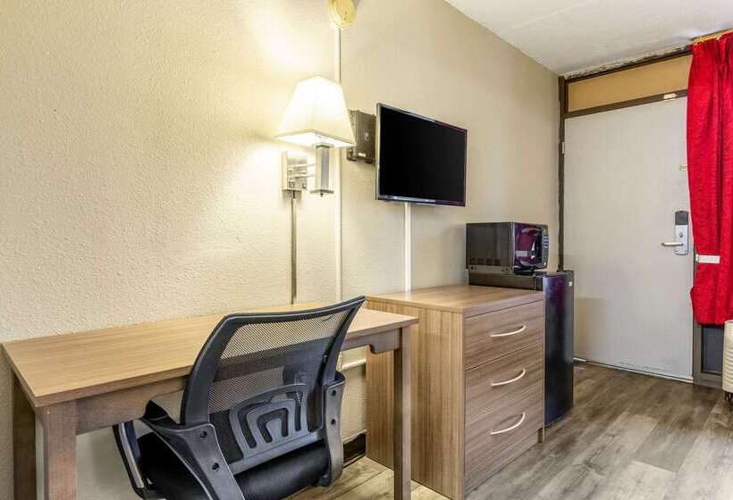 فندق Econo Lodge Seymour