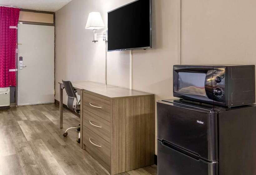 فندق Econo Lodge Seymour