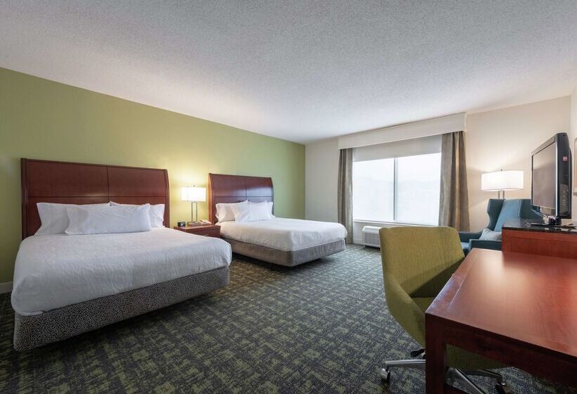 בית מלון כפרי Hilton Garden Inn Meridian