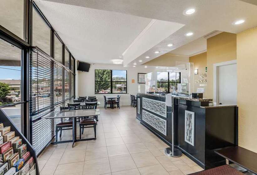 هتل Quality Inn & Suites Hot Springslake Hamilton