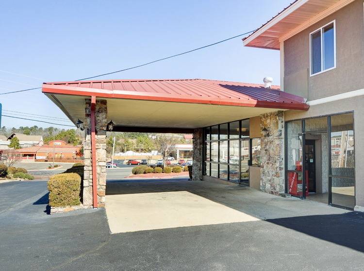 هتل Quality Inn & Suites Hot Springslake Hamilton