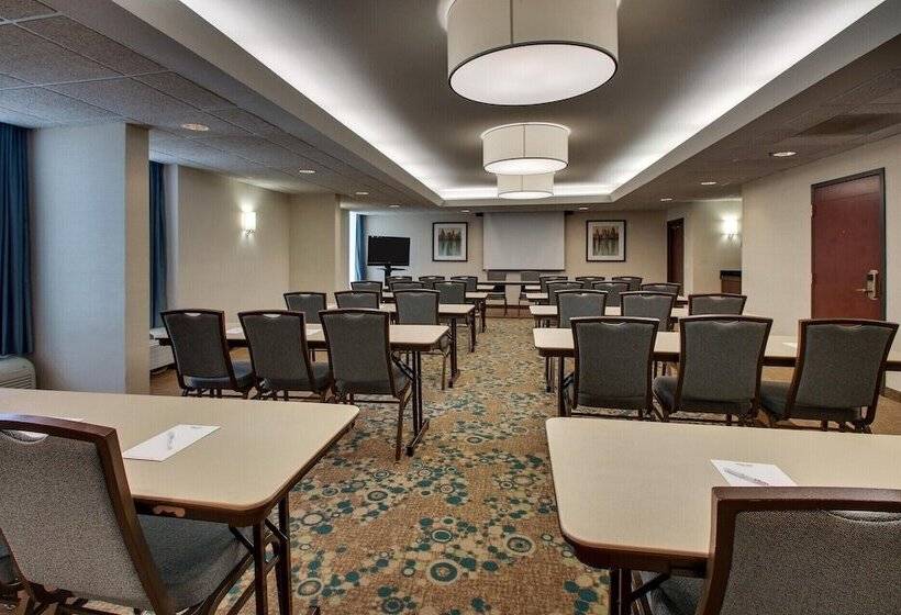 בית מלון כפרי Sonesta Essential Houston Hobby Airport