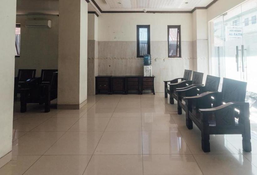 هتل Oyo 1872 Sakinah Grand Soabali