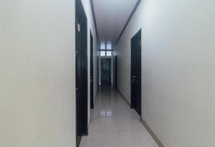 هتل Oyo 1872 Sakinah Grand Soabali