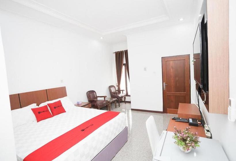 پانسیون Reddoorz Syariah Near Bundaran Joeang