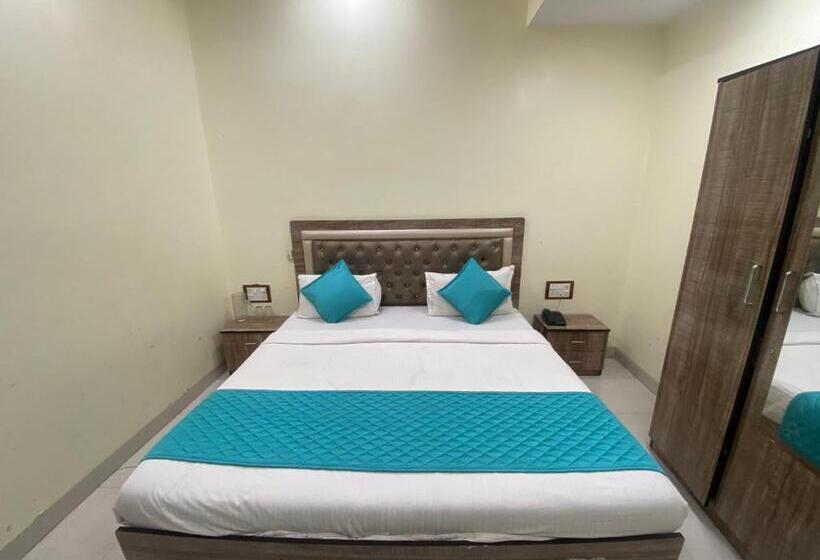 호텔 Apsara Near Jj Hospital