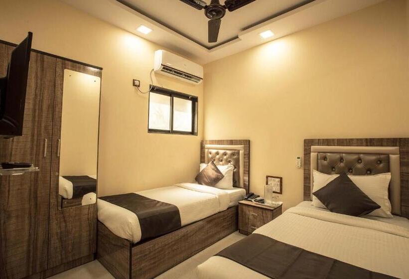 호텔 Apsara Near Jj Hospital