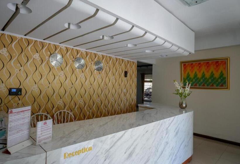 هتل Reddoorz Plus Syariah At Alam Raya