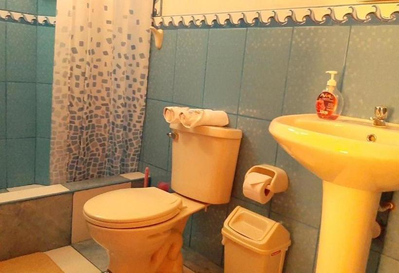 بنسيون Marlon's House Nasca