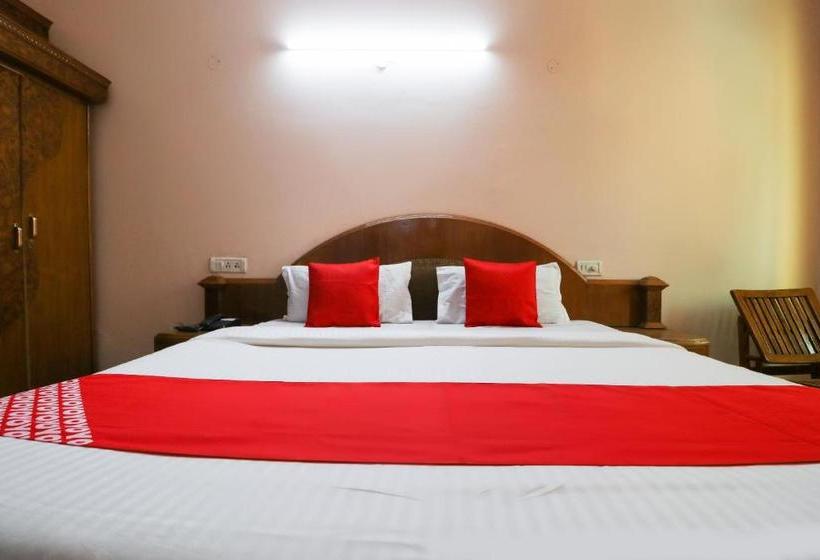 فندق Oyo 61070  Krishna Deluxe