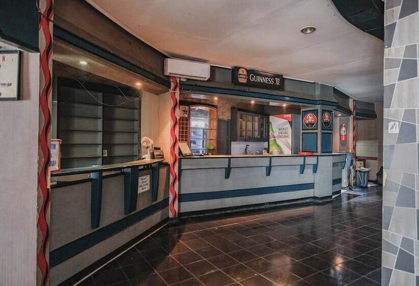 هتل Reddoorz Plus Near Pelabuhan Merak