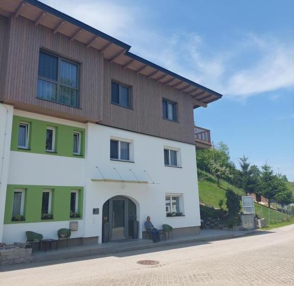 ベッドアンドブレックファースト Laudach Inn