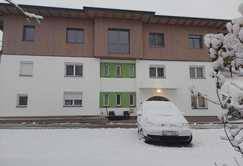 ベッドアンドブレックファースト Laudach Inn