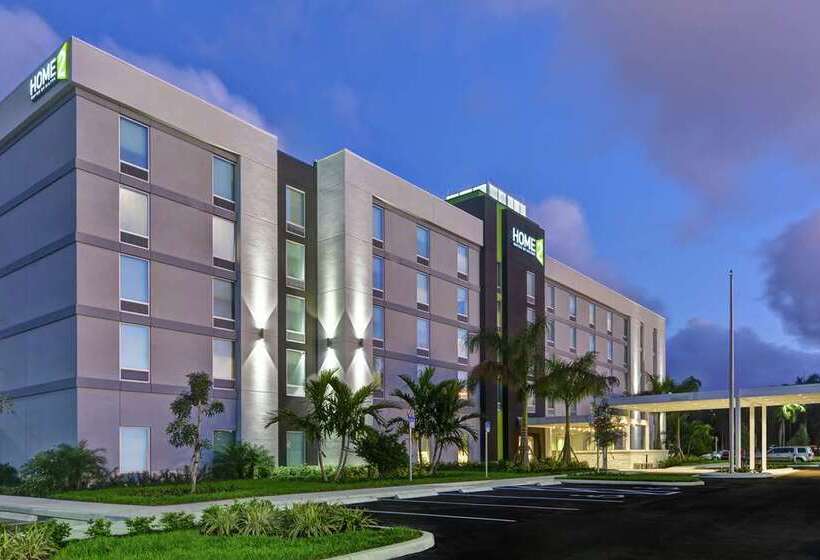 בית מלון כפרי Home2 Suites By Hilton West Palm Beach Airport, Fl
