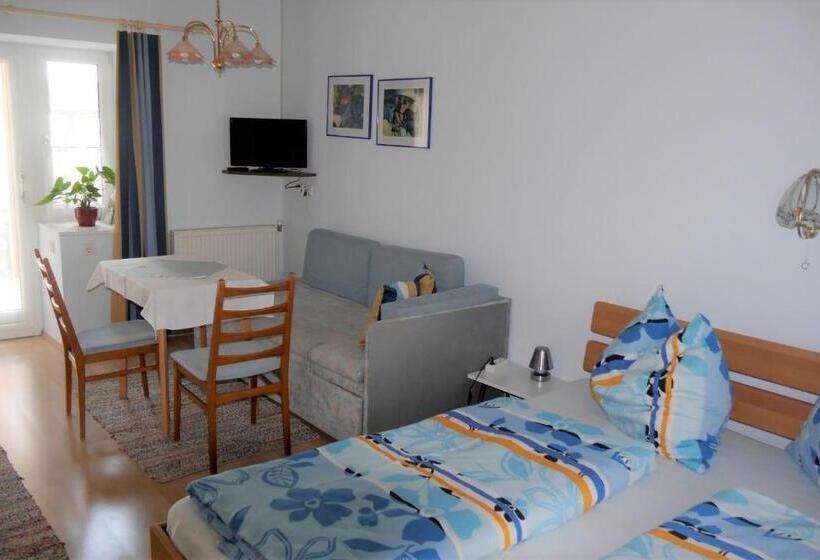 ペンション Gertis Blumenhof Privatzimmer, Ferienwohnung