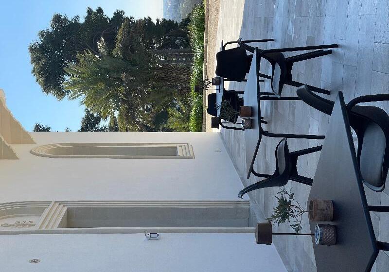 Bed and Breakfast Sa Suites