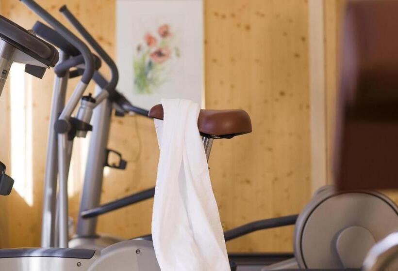 هتل Ramsi, Mein Familien