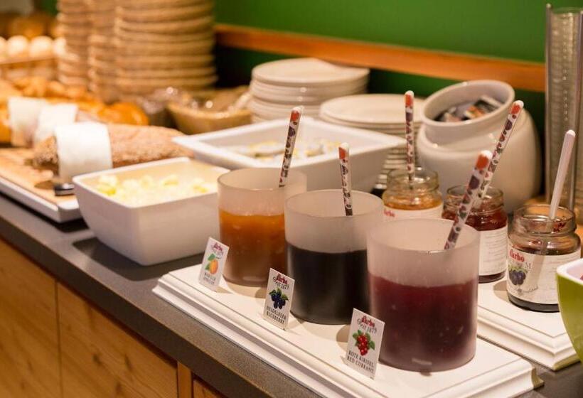 هتل Ramsi, Mein Familien