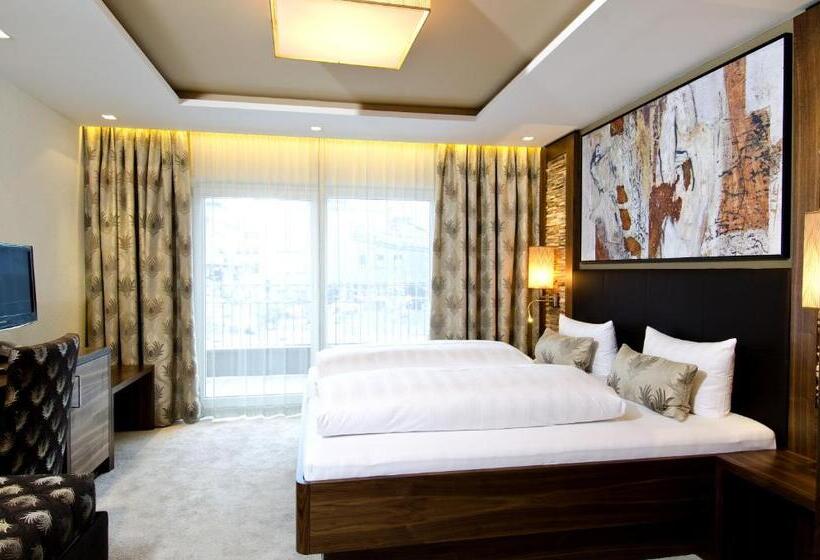 هتل Garni Astoria