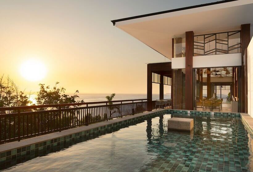 هتل The Kayana Beach Lombok