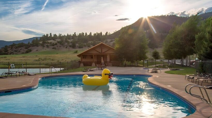 מוטל Mellow Moon Lodge