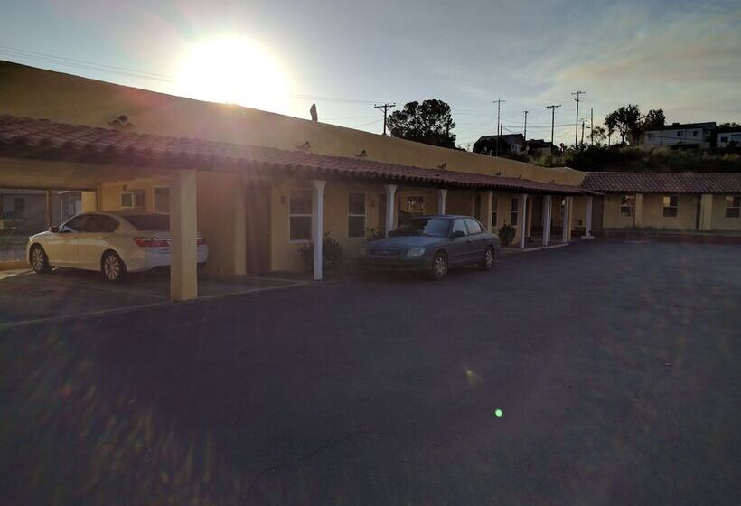 El Rey Motel