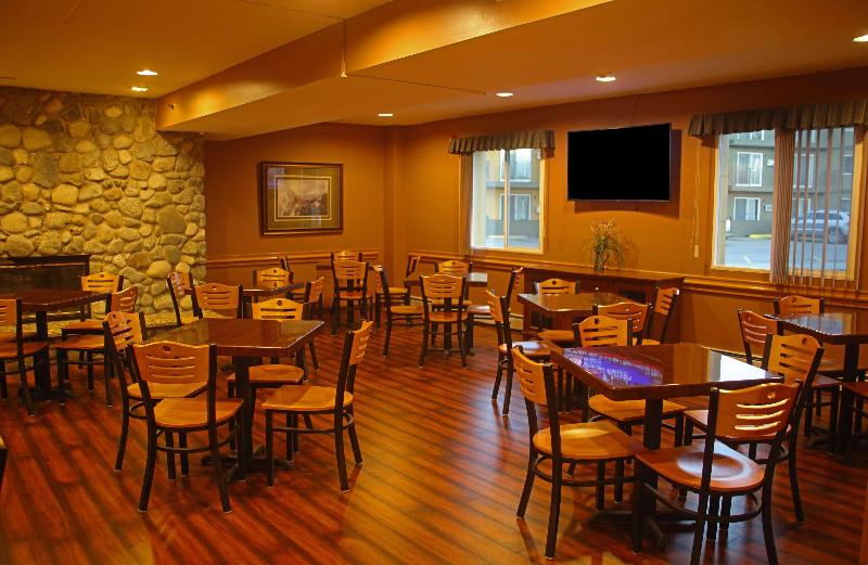 בית מלון כפרי Americas Best Value Inn & Suites Anchorage Airport