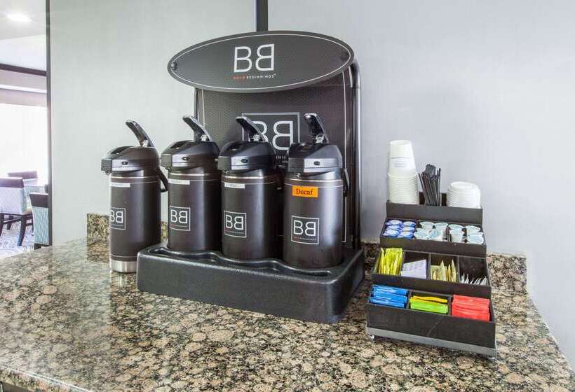 ホテル Baymont By Wyndham Canton