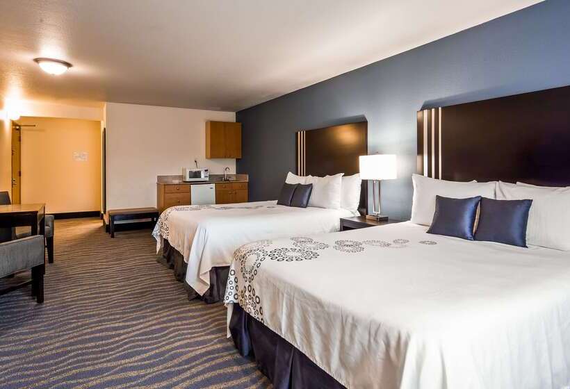 فندق Best Western Plus Edmonds Harbor Inn