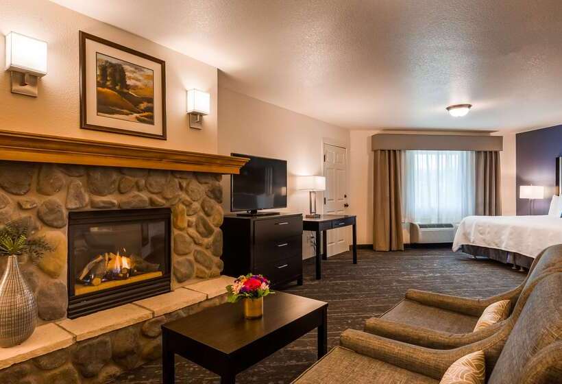 فندق Best Western Plus Edmonds Harbor Inn
