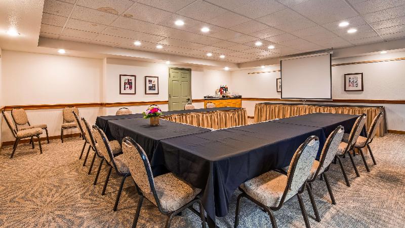 فندق Best Western Plus Edmonds Harbor Inn