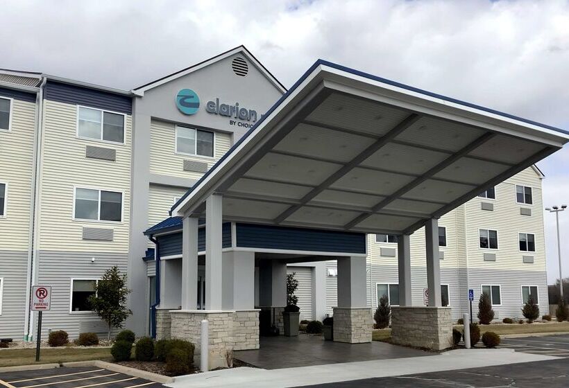 هتل Clarion Pointe Mattoon Near University