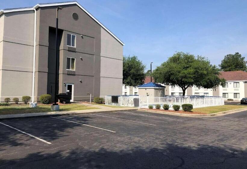 בית מלון כפרי Country Inn & Suites By Radisson, Fayetteville I95, Nc