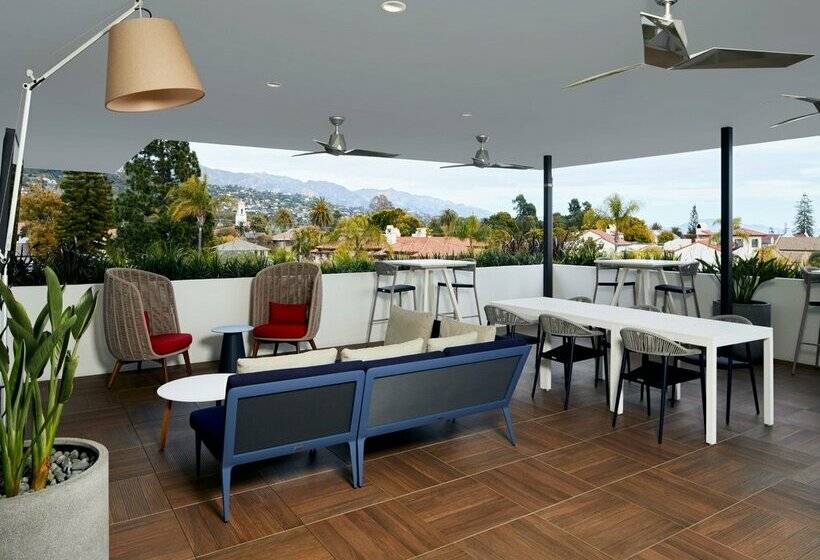 בית מלון כפרי Courtyard By Marriott Santa Barbara Downtown