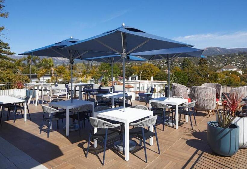 בית מלון כפרי Courtyard By Marriott Santa Barbara Downtown
