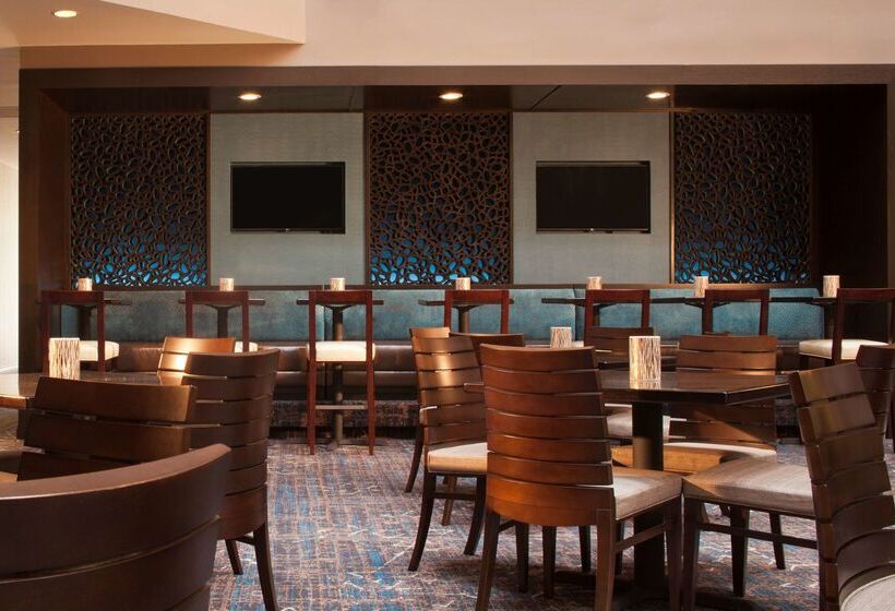 هتل Embassy Suites By Hilton Houston Near The Galleria